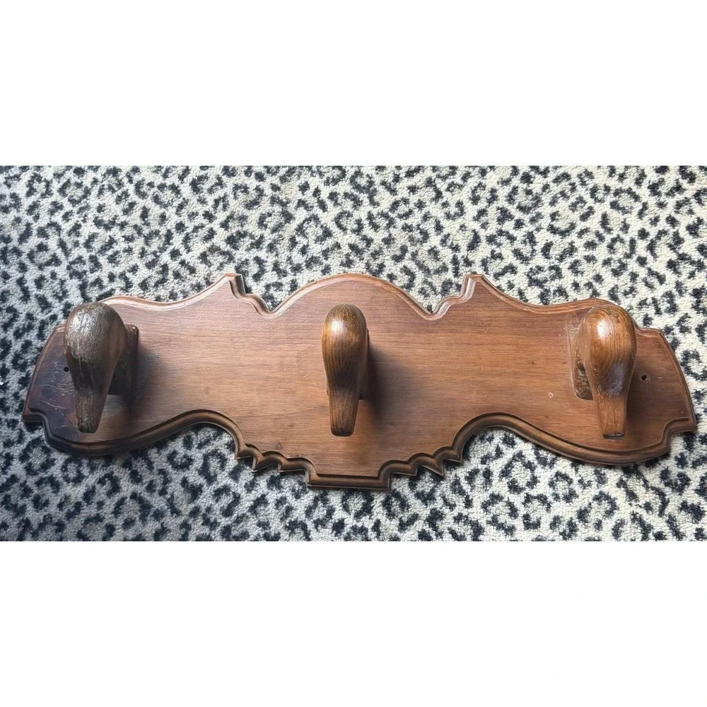 VTG Carved Wood Duck Head Coat Hat Rack 3 Hooks Hunting Lodge Farm Folk Art